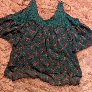 Juniors floral shoulder less shirt